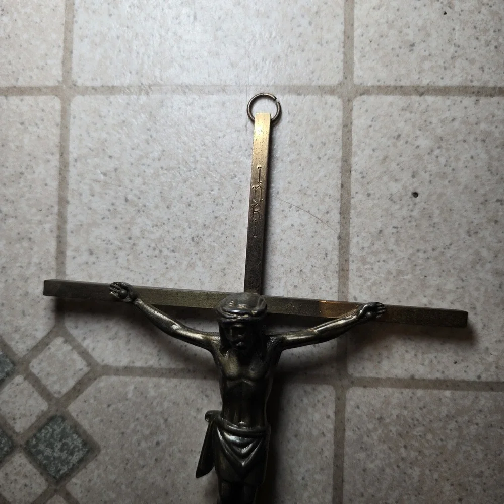 Brass Crucifix With Jesus On Cross Vintage Brass INRI Wall Hanging 10